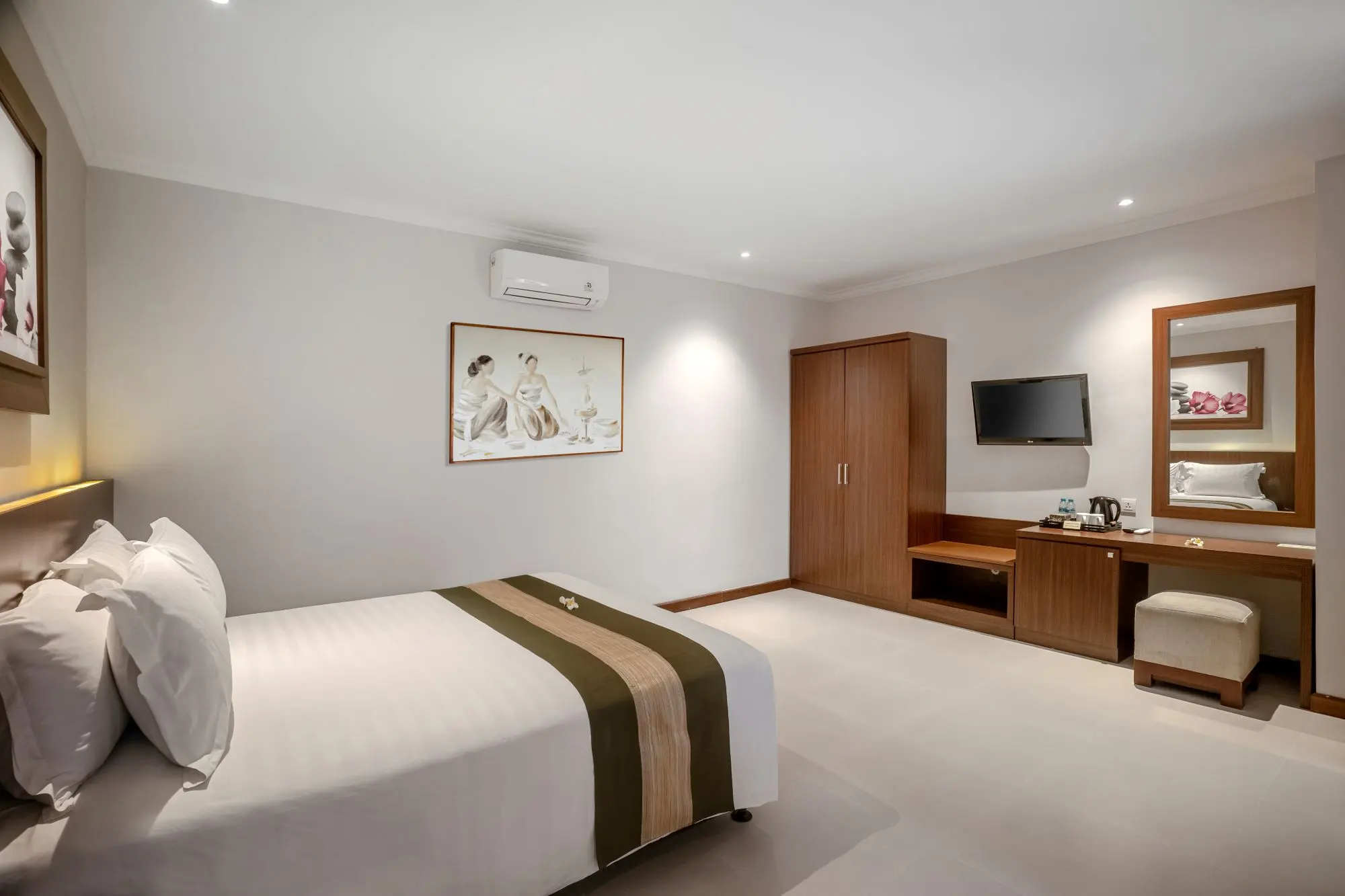 Superior Room in Adi Dharma Hotel kuta